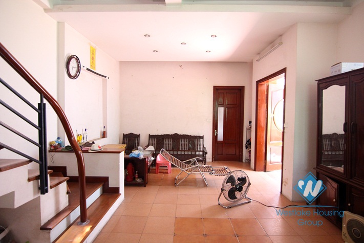 Full house with friendly eco - space located in Tay Ho area